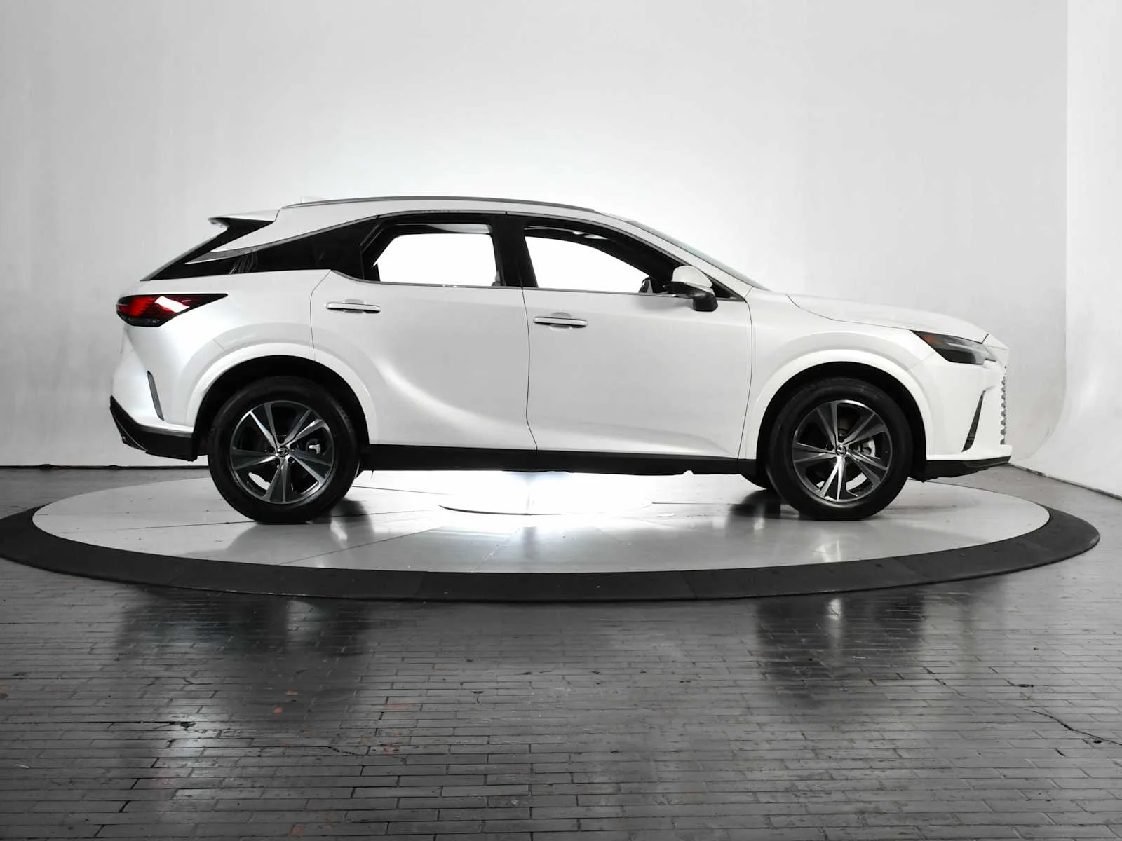 Certified Used 2025 EMINENT WHITE PEARL Lexus Premium image 8