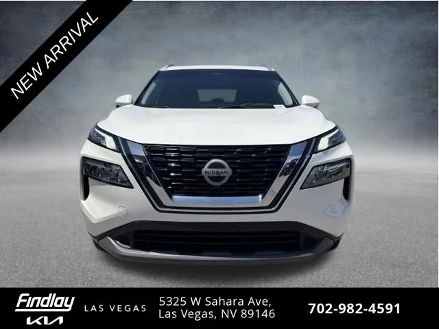 Used 2021 White Nissan SV image 2