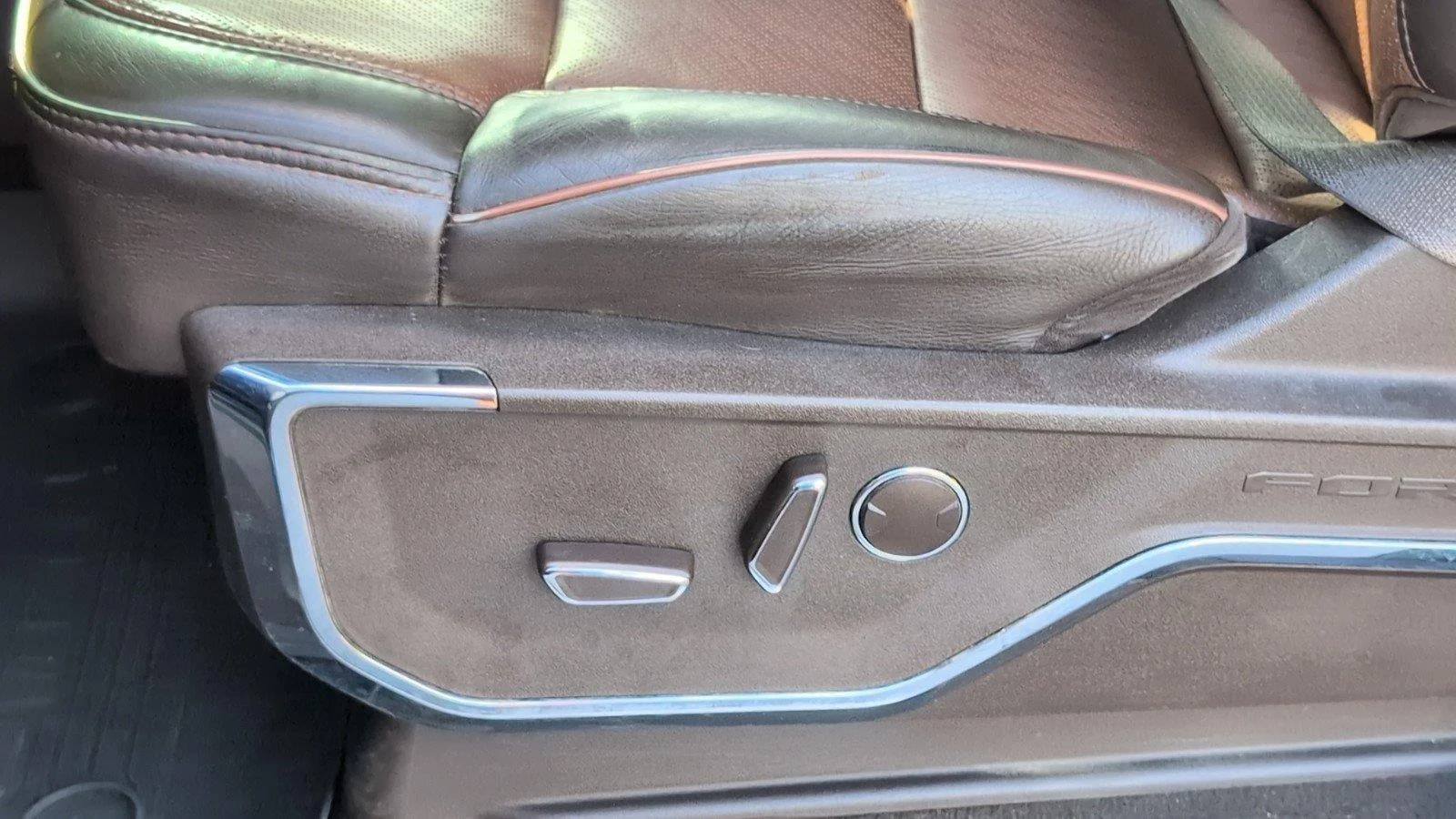 Used 2023 Antimatter Blue/Stone Gray Ford King Ranch image 19