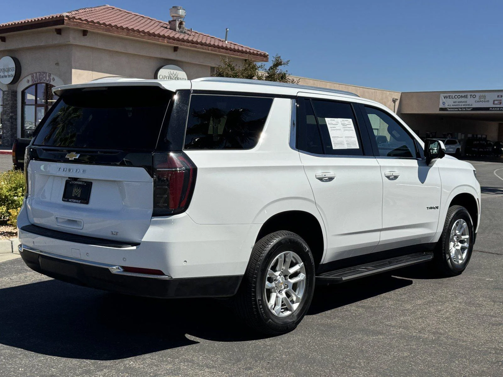 Used 2025 Summit White Chevrolet LT image 6