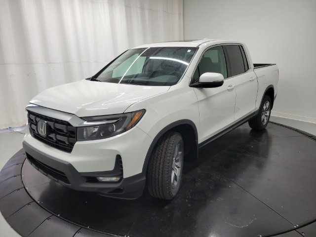 New 2026 Platinum White Pearl Honda RTL image 3