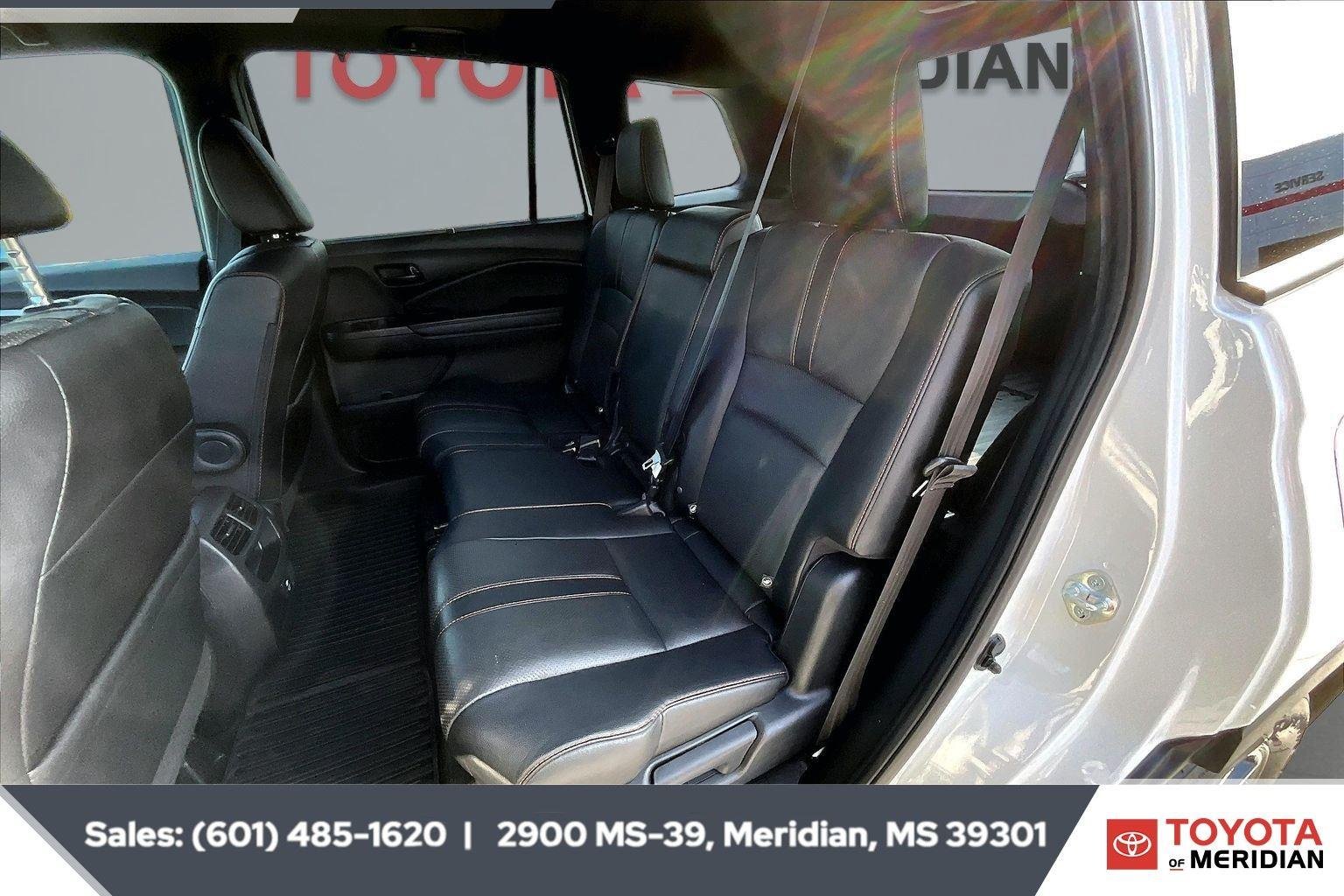 Used 2022 Platinum White Pearl Honda TrailSport image 19