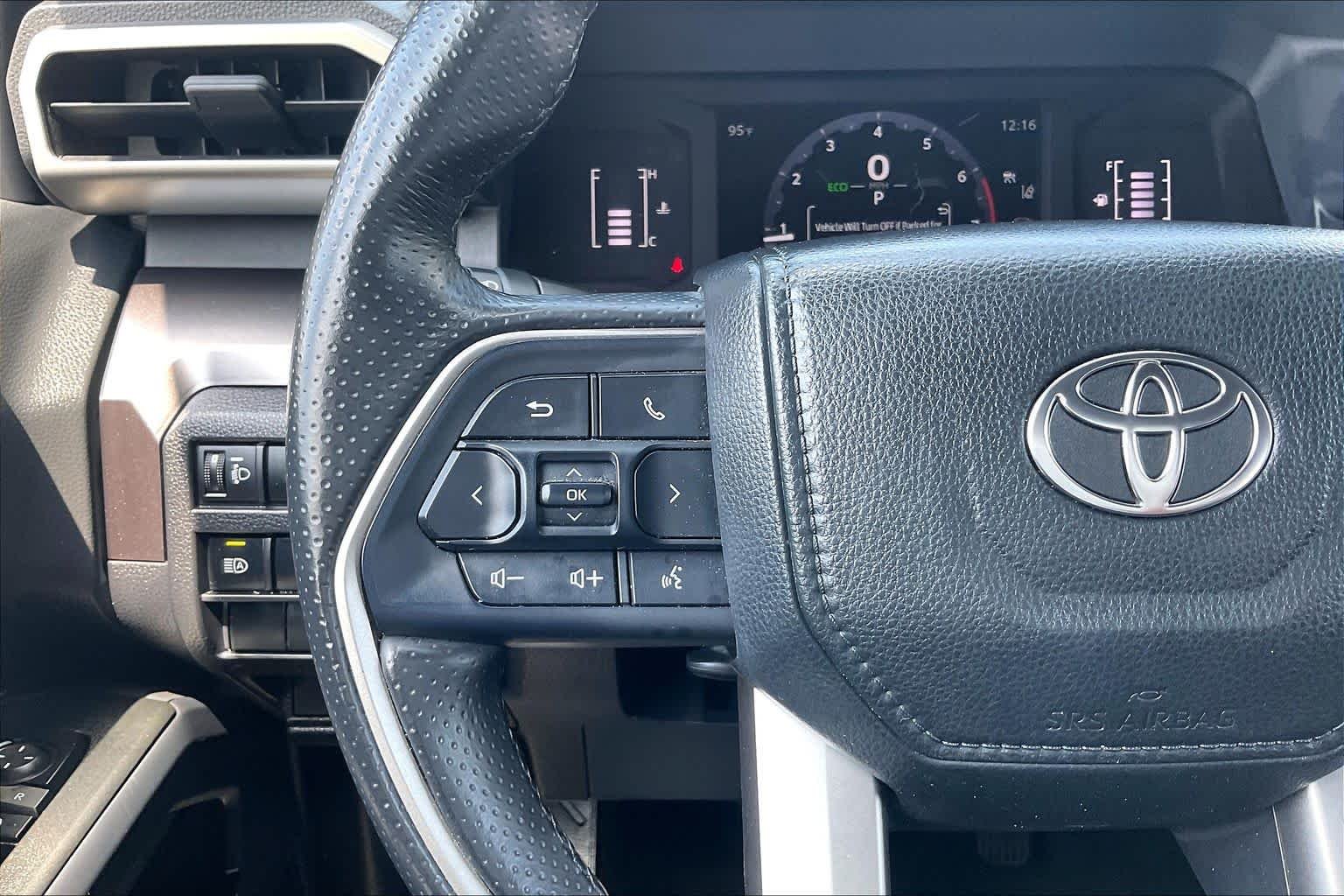 2025 Toyota 4Runner SR5 - Photo 23