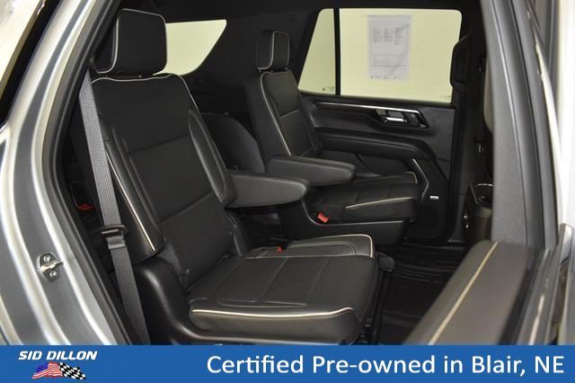 Used 2025 Sterling Gray Metallic Chevrolet Premier image 11
