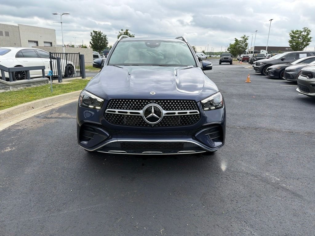 Used 2024  Mercedes-Benz GLE 450e image 2