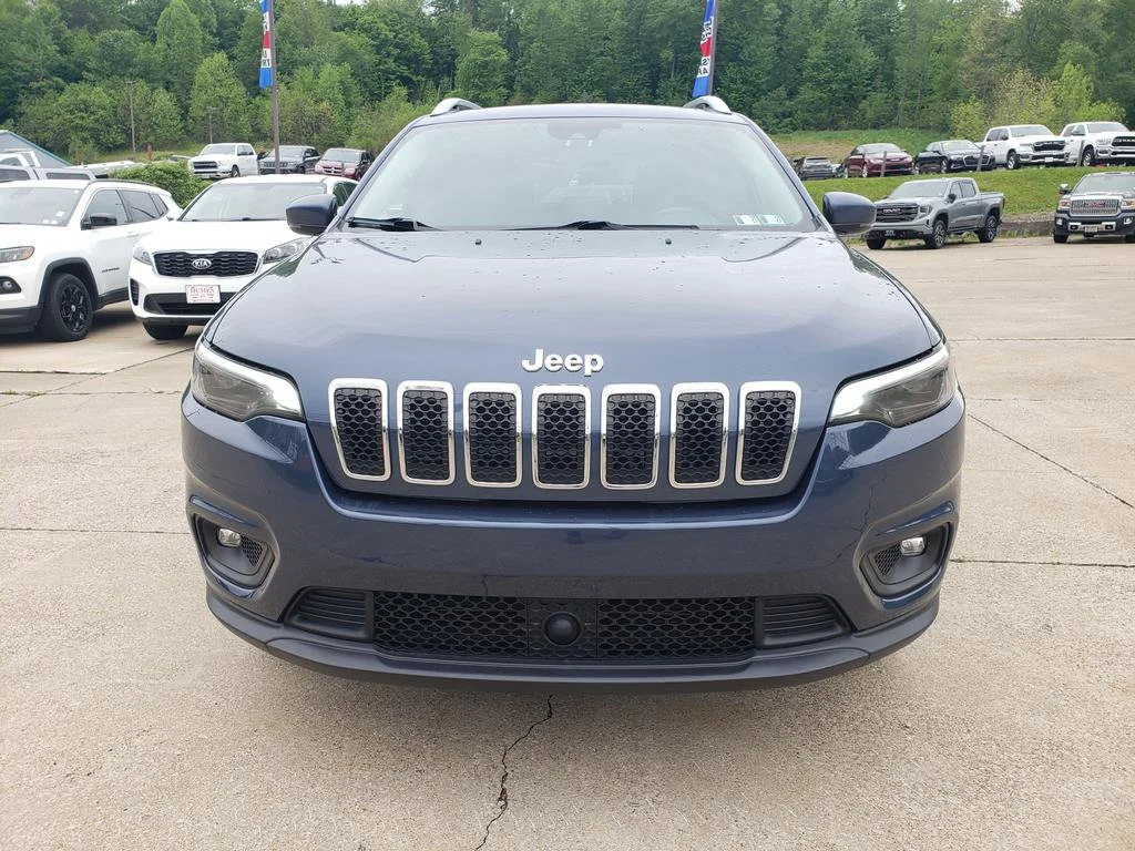 Certified Used 2021 Slate Blue Pearlcoat Jeep Latitude Lux image 9