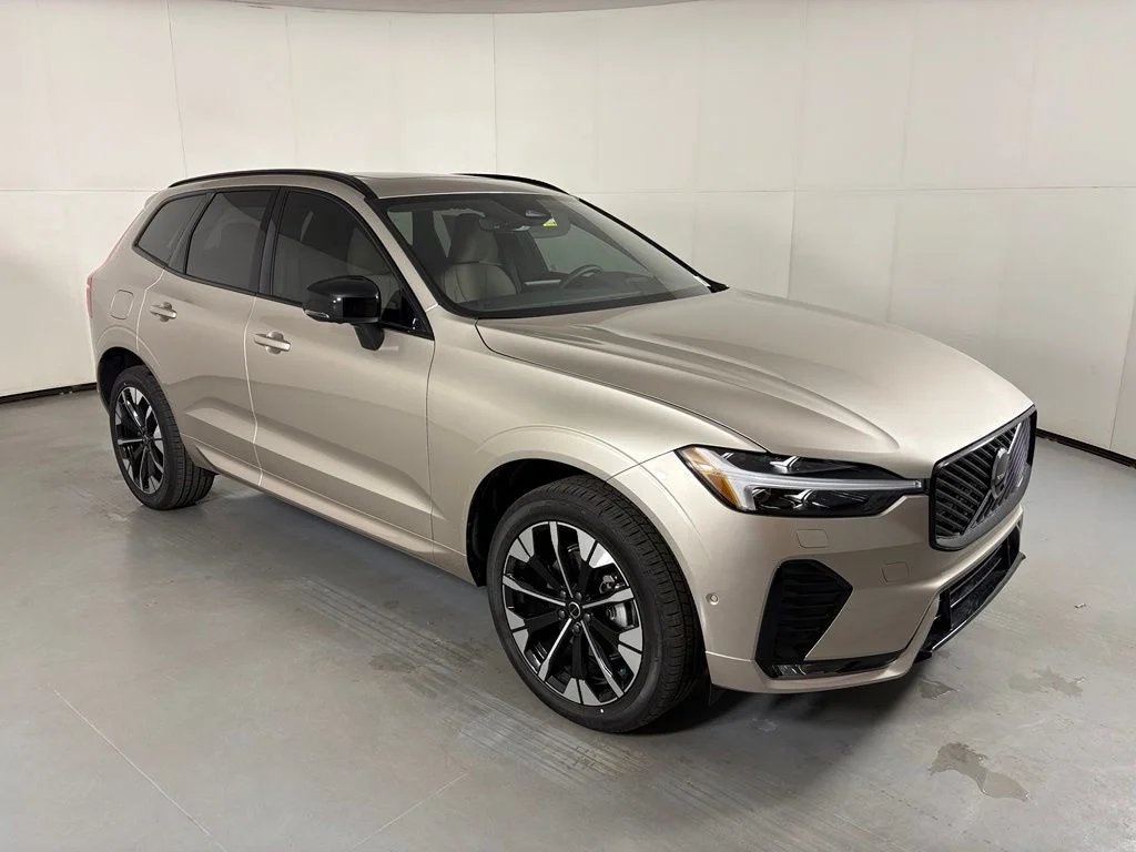 New 2026 Bright Dusk Volvo Plus image 2