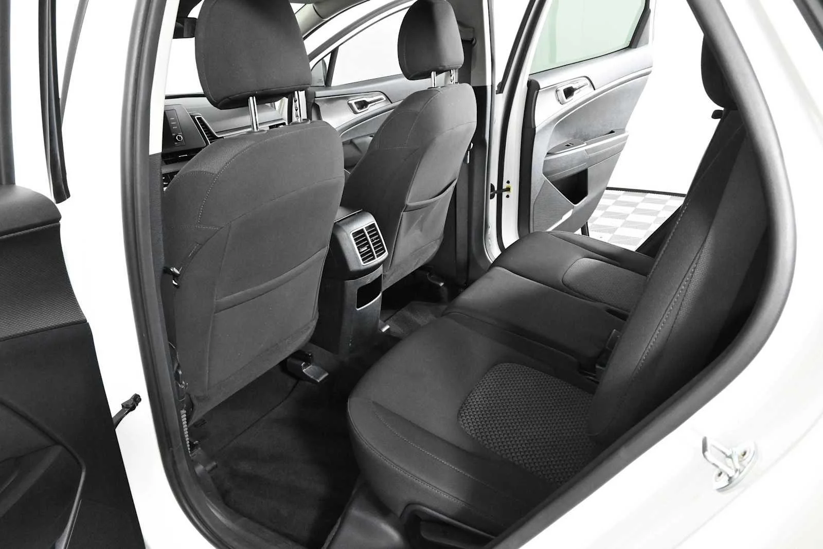 Used 2023 Snow White Pearl Kia LX image 12