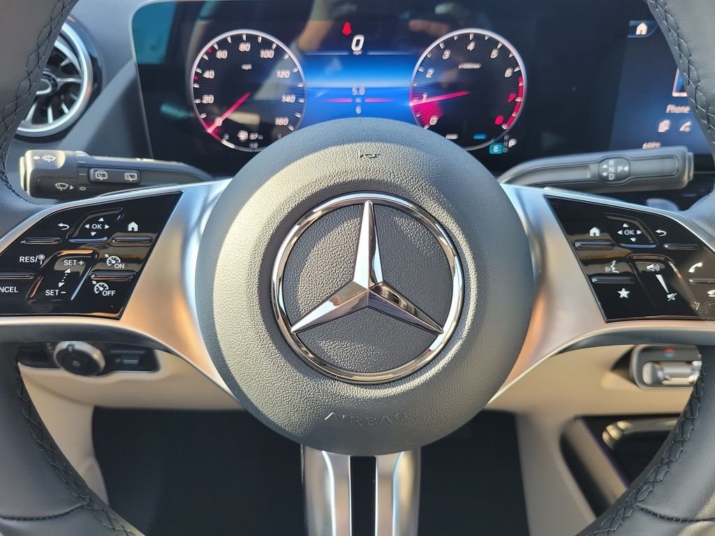 New 2026 MANUFAKTUR Patagonia Red Metallic Mercedes-Benz GLA 250 image 24