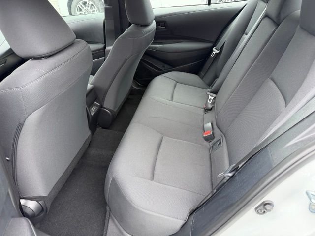 Used 2025  Toyota LE image 10