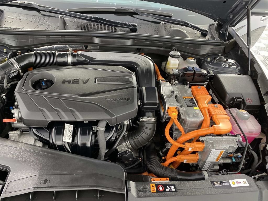 Used 2023 Gray Hyundai SEL image 30