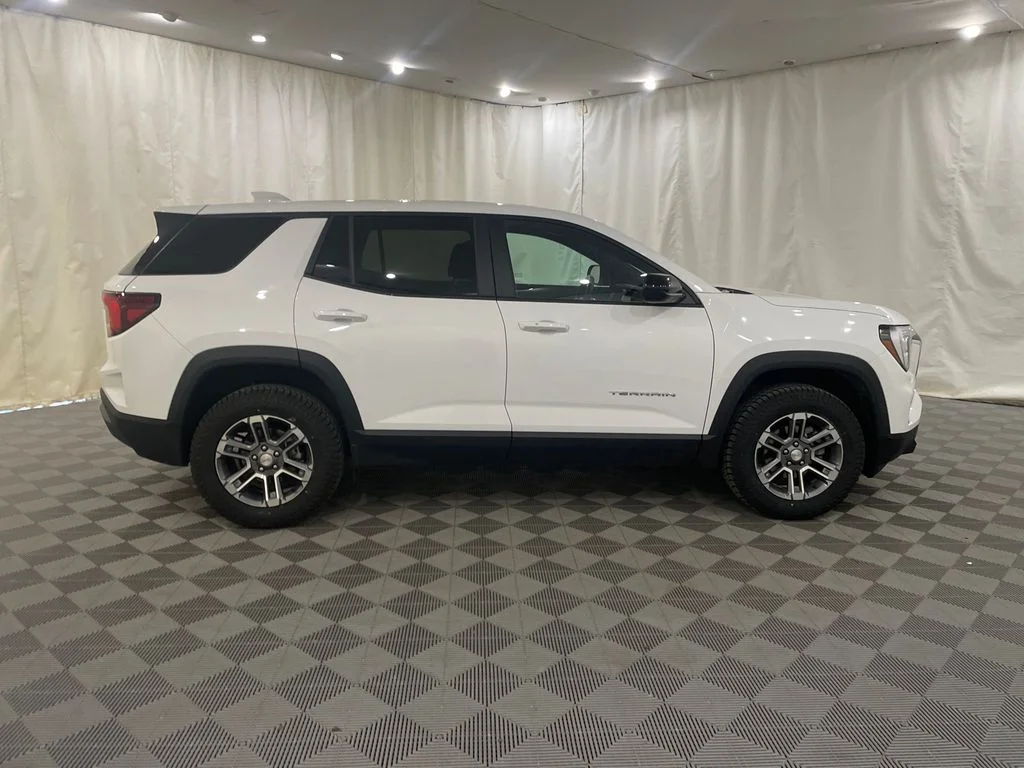 Used 2026 Summit White GMC Elevation image 4