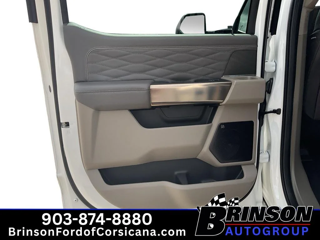 New 2026 Star White Metallic Tri-Coat Ford Platinum image 6