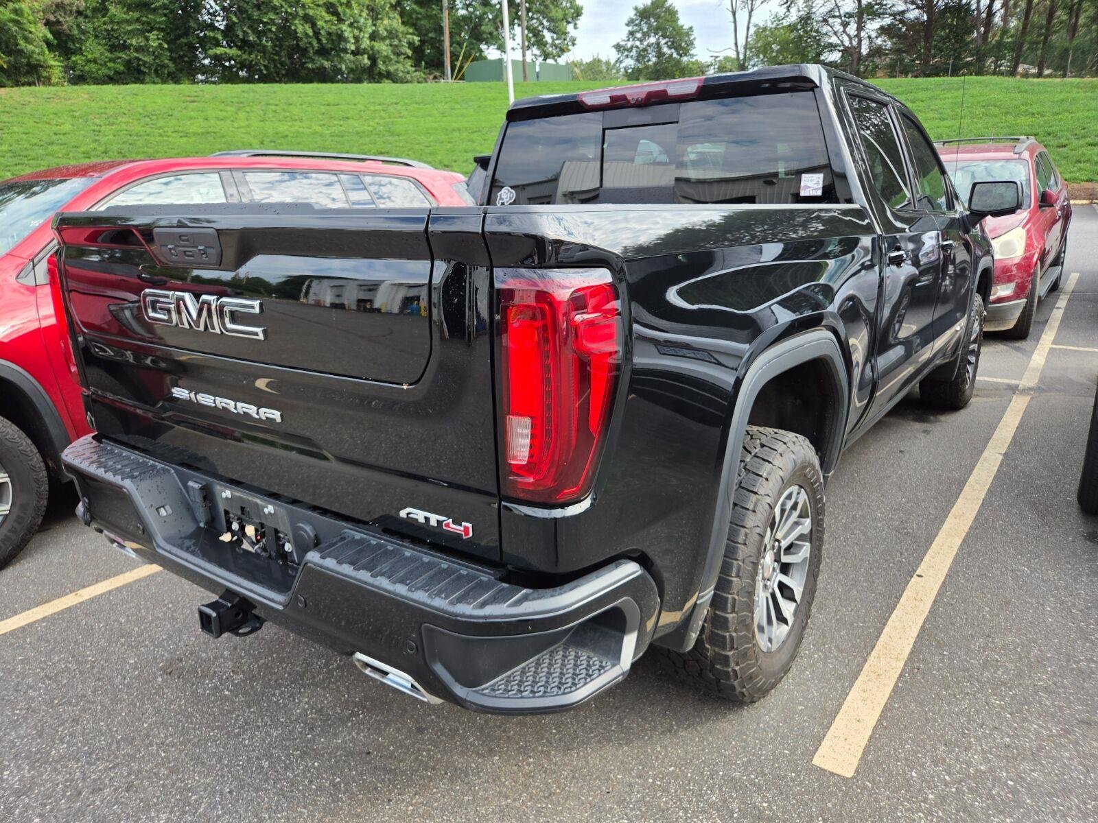 Used 2021 ONYX BLACK GMC AT4 image 6