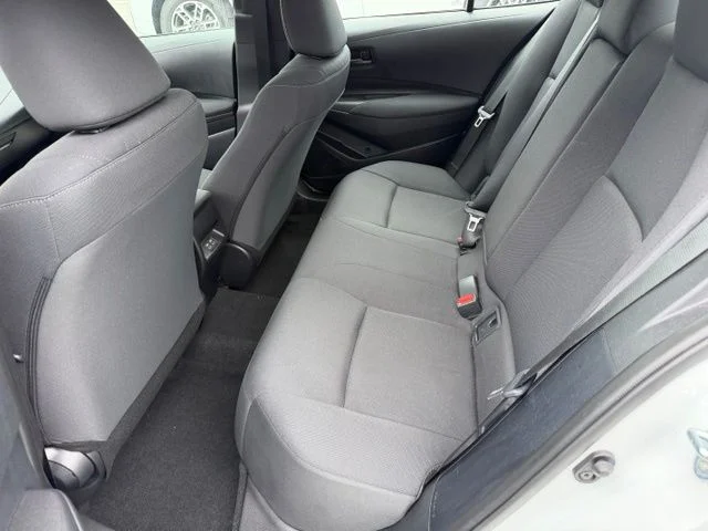Used 2025 White Toyota LE image 10