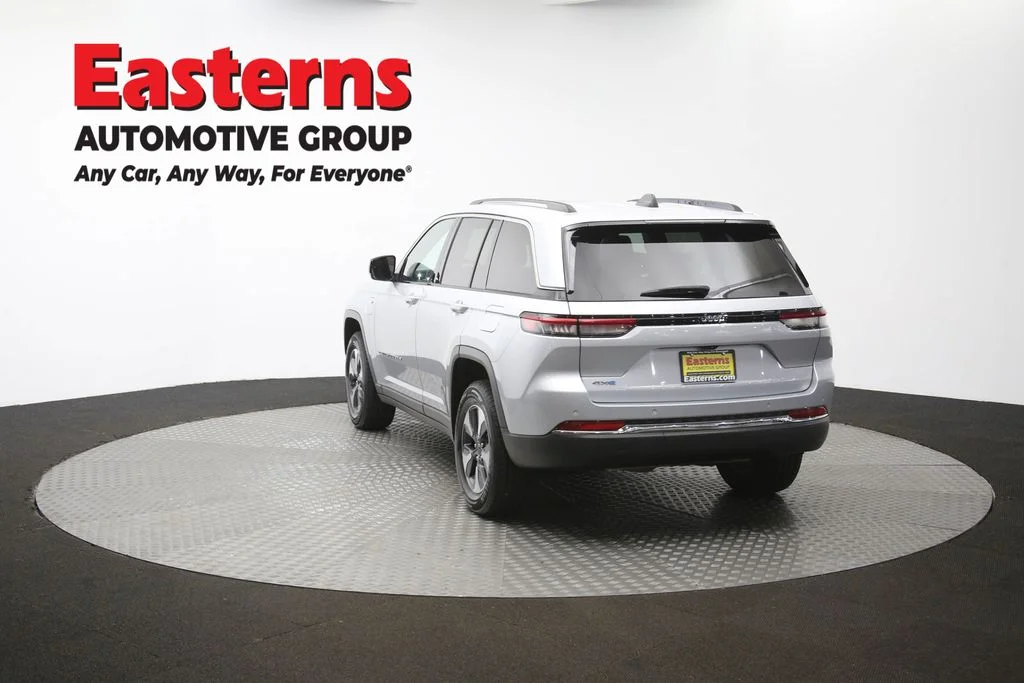 Used 2022 Silver Jeep 4xe image 69