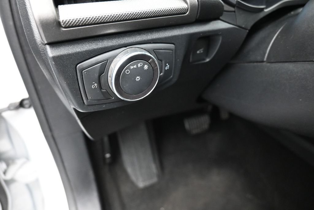 Used 2019 White Ford SE image 13