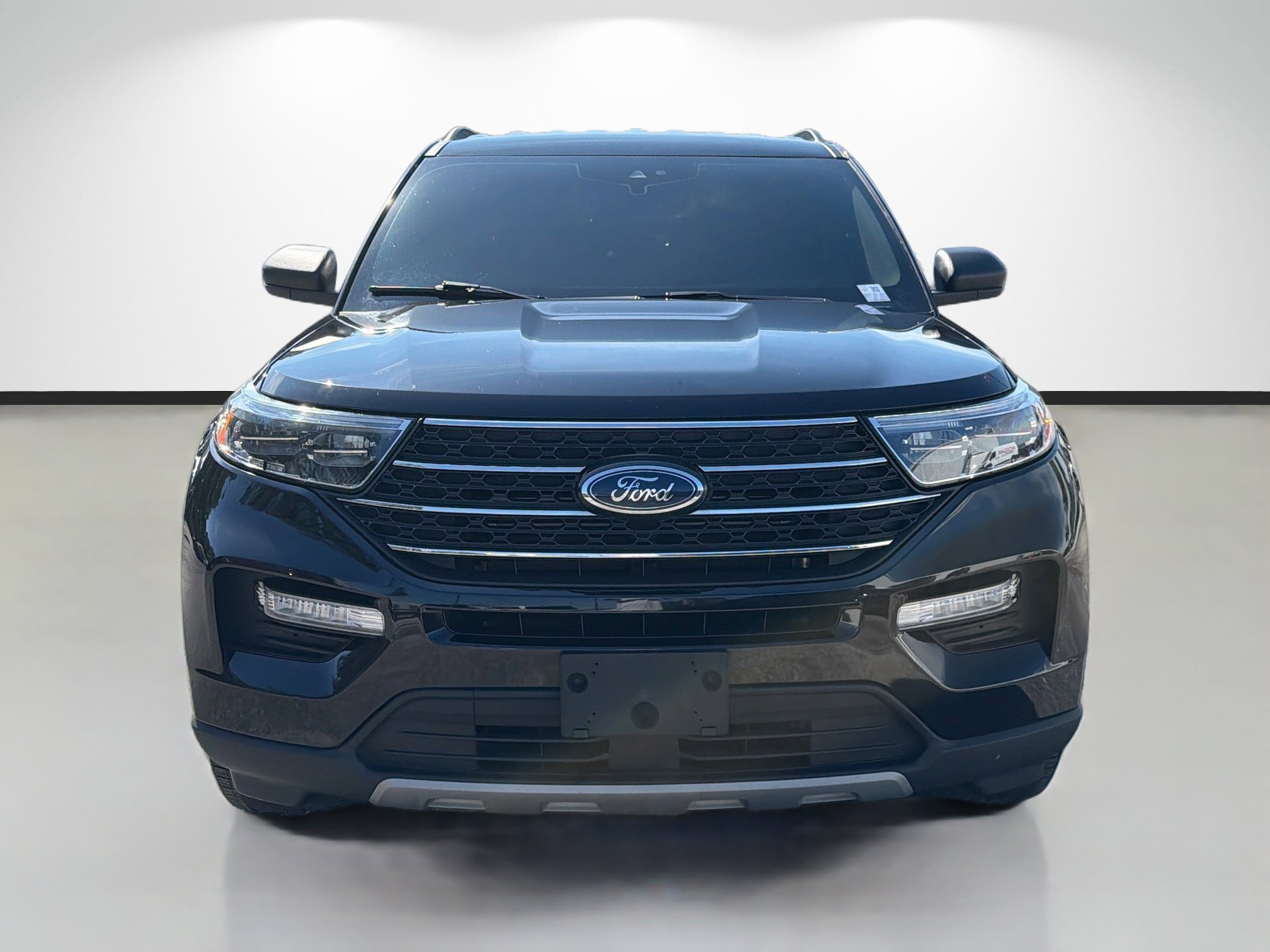 Used 2023 Black Metallic Ford XLT image 8