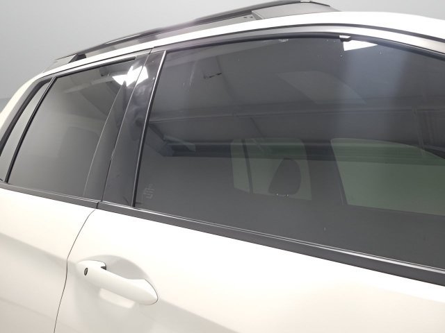 Certified Used 2024 Platinum White Pearl Honda AWD BLACK EDITION image 9