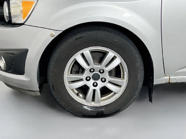 2012 Chevrolet Sonic 1LT - Photo 10