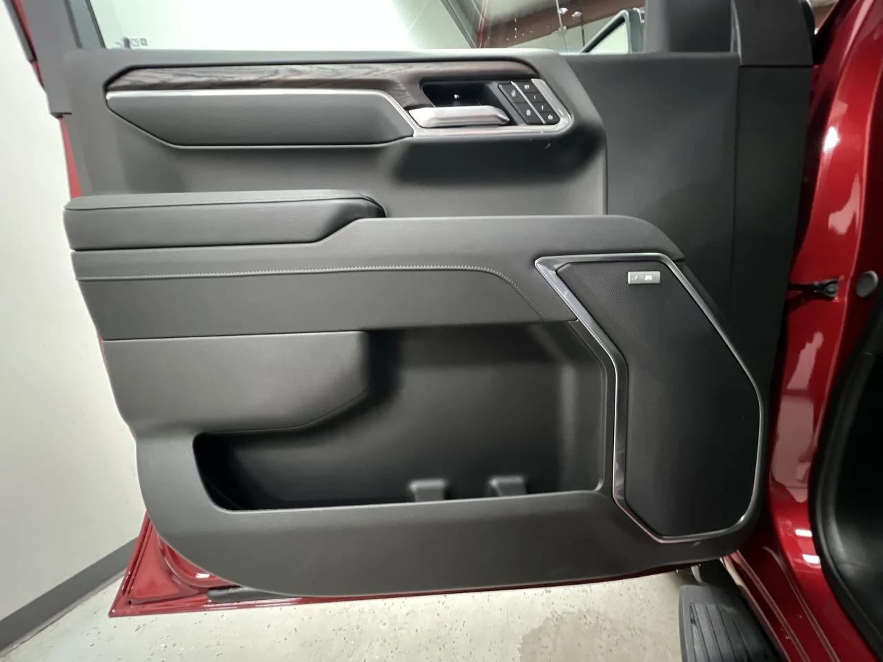 2026 GMC Sierra 1500 SLT - Photo 57