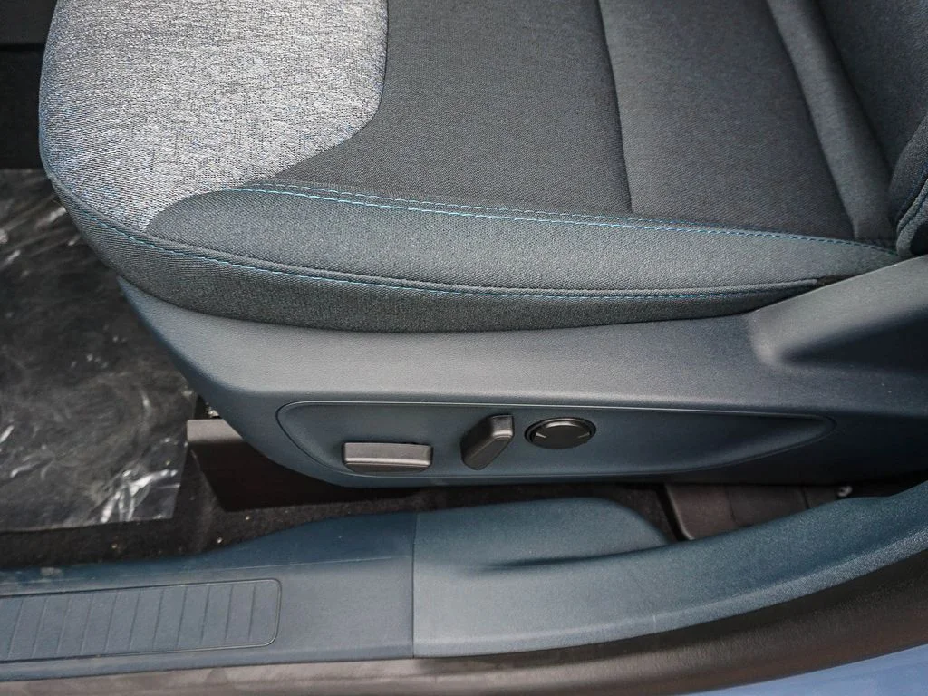 New 2026 Gray Ford XLT image 19