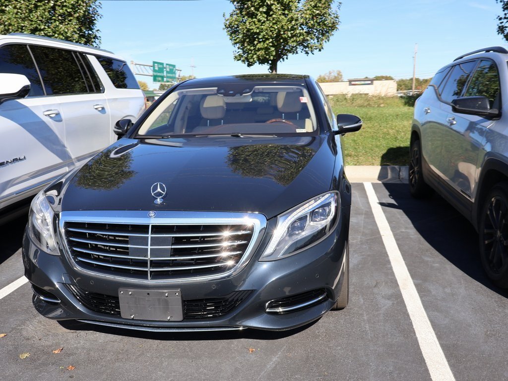 2015 Mercedes Benz S 550 4MATIC photo 2