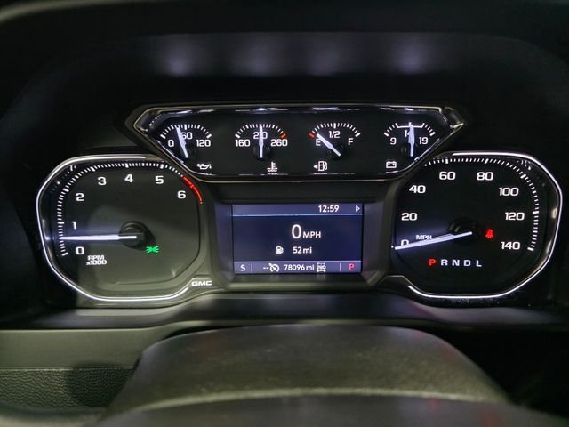 Used 2022 Blue GMC Elevation image 17