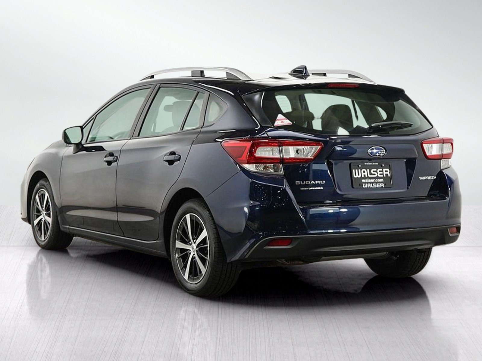Used 2019 Dark Blue Pearl Subaru 2.0i Premium image 3