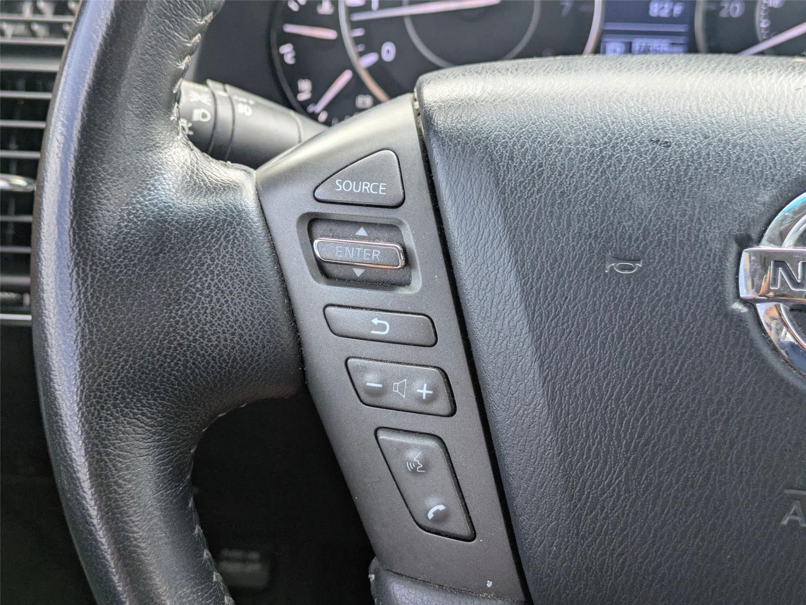 Used 2017 Brilliant Silver Nissan Platinum image 16