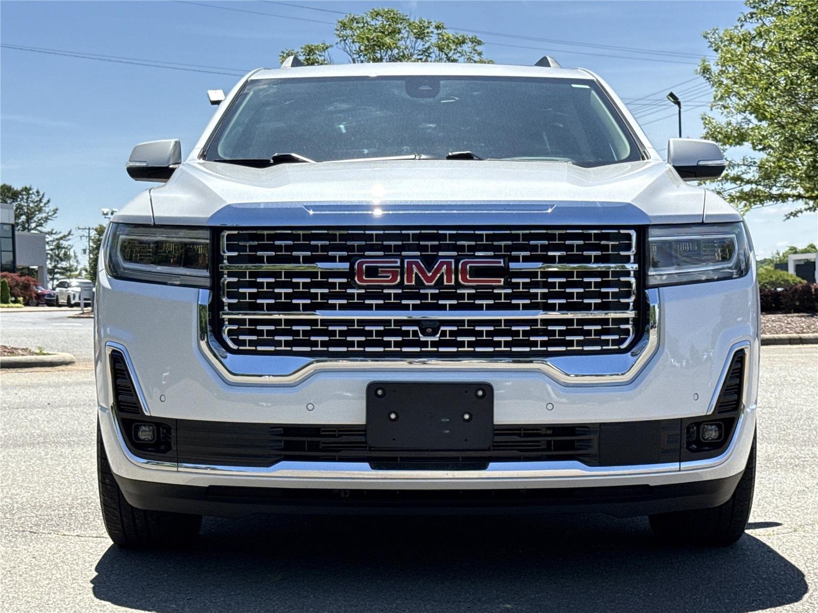 Used 2023 White Frost Tricoat GMC Denali image 36