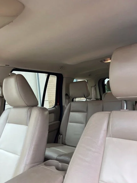 Used 2010  Ford Eddie Bauer image 5