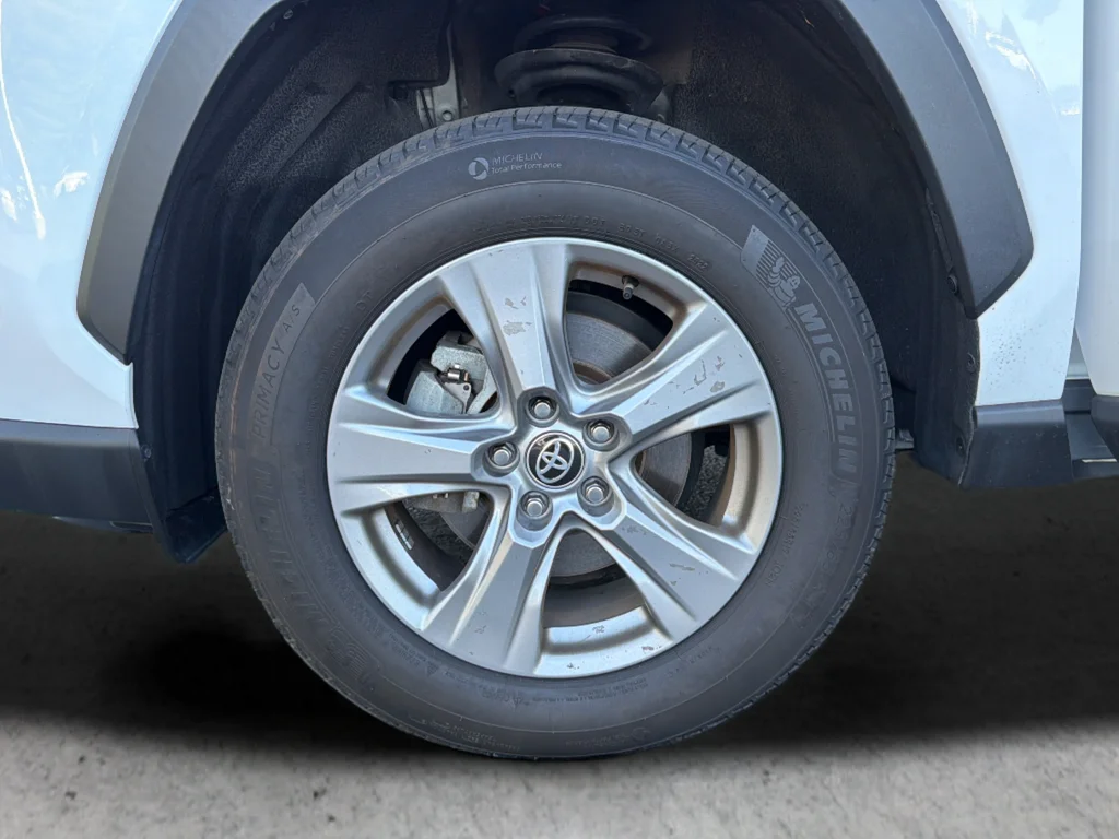 Used 2022 White Toyota XLE image 44