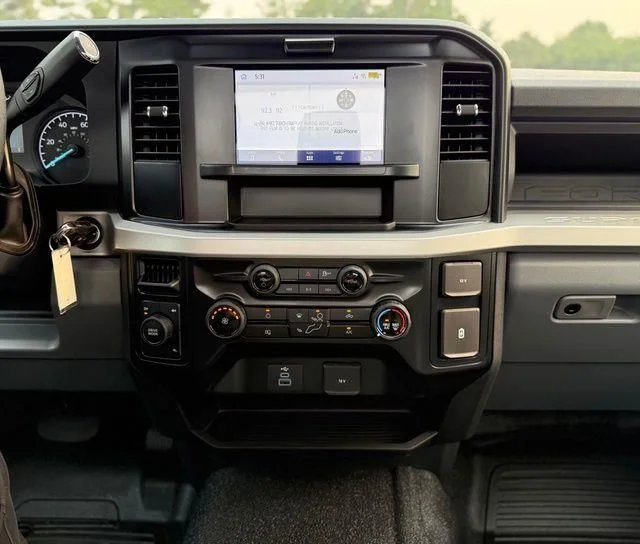 New 2026 Oxford White Ford F-350® XL image 19