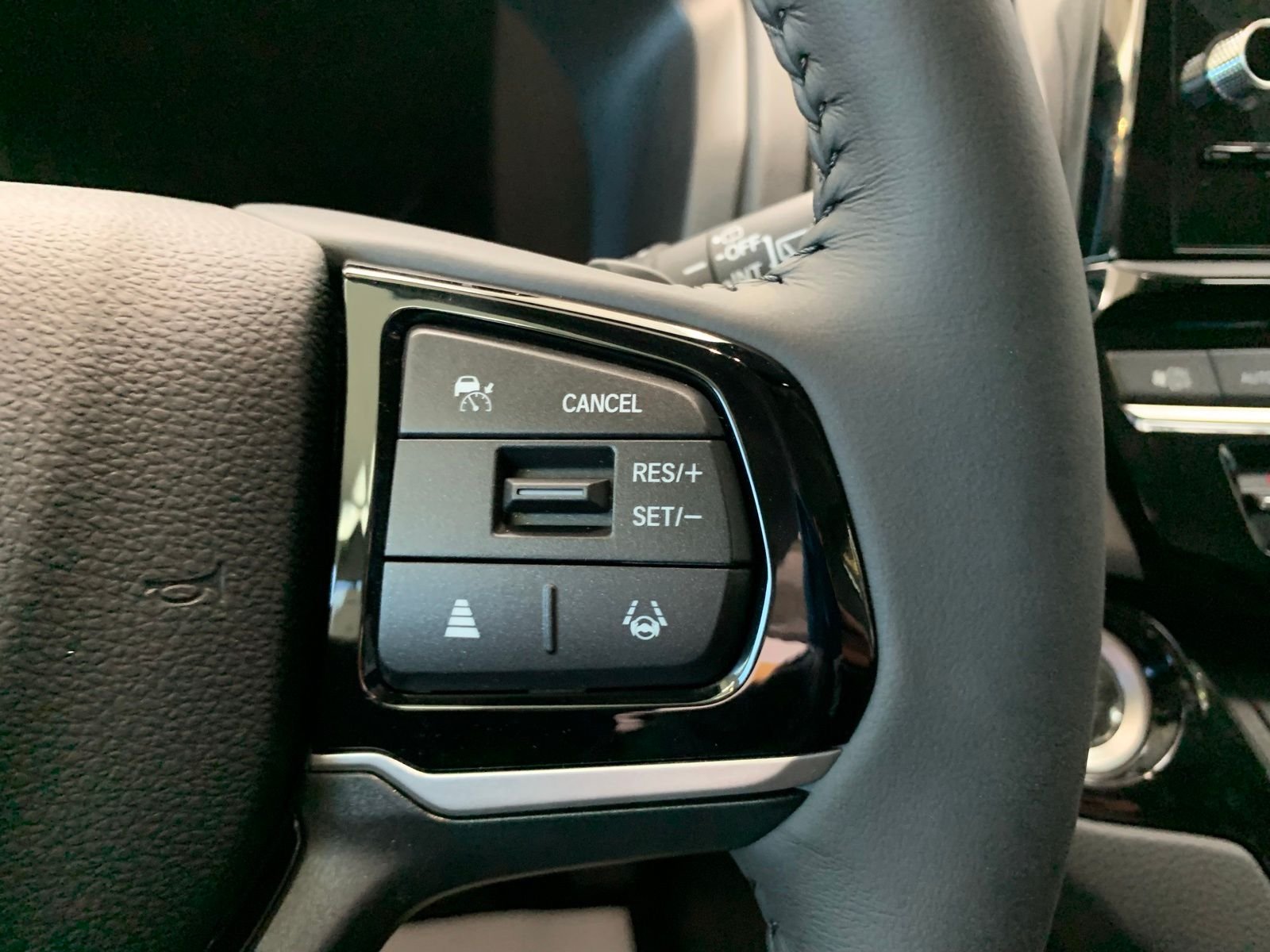 2026 Honda Odyssey Touring - Photo 15