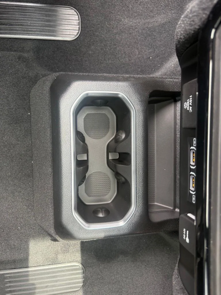 New 2026 High Gloss Black Exterior Paint Jeep 85th Anniversary Edition image 37