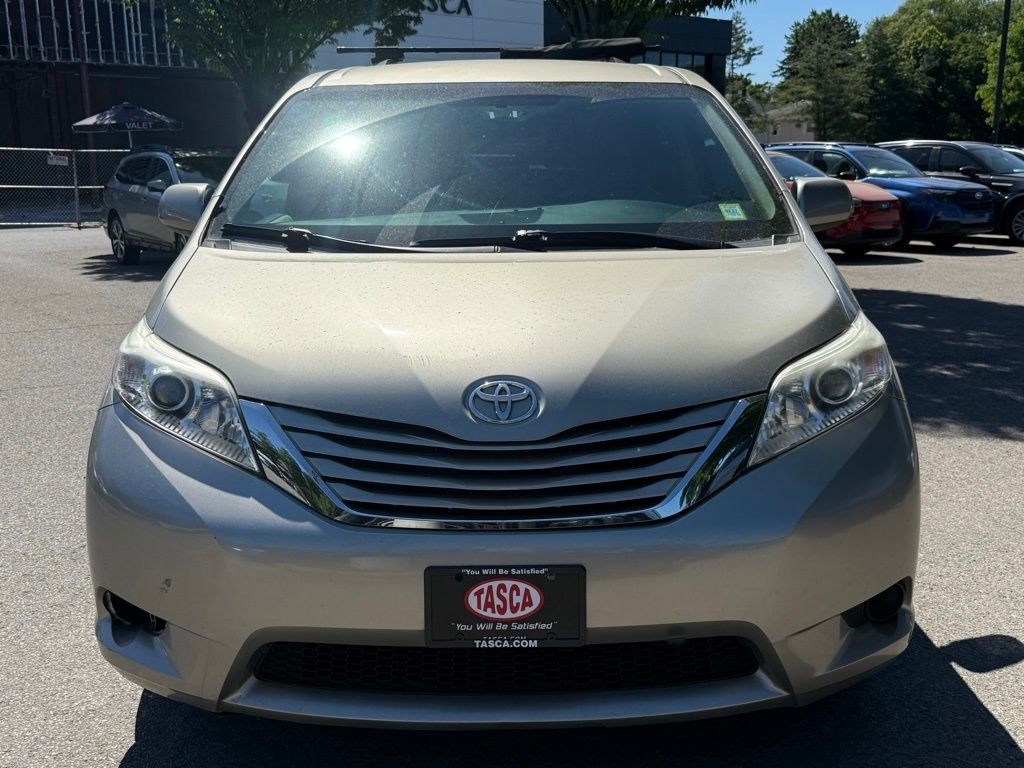 Used 2017 Gray Toyota LE image 4