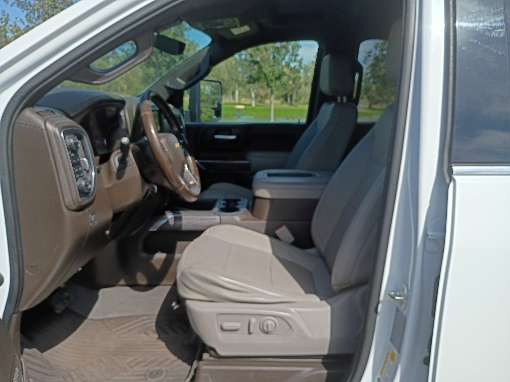 Used 2021 Summit White Chevrolet LTZ image 25