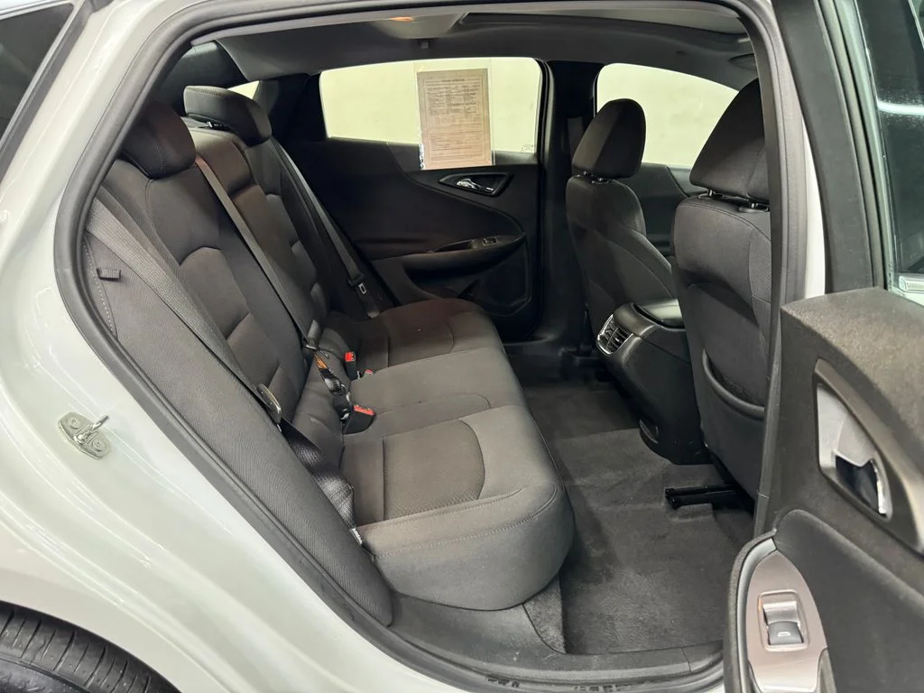 Used 2023 White Chevrolet LT image 27