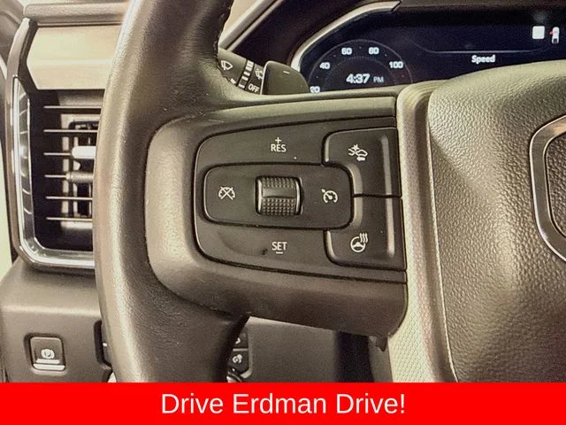 Used 2022 White GMC Denali image 13