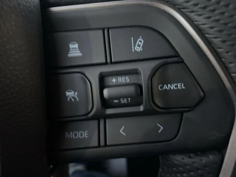 2026 Toyota Tundra Limited - Photo 26