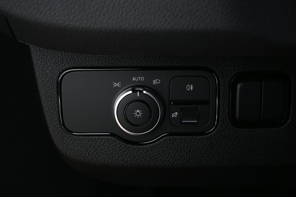 New 2026 Jet Black Mercedes-Benz Cargo 144 WB image 9