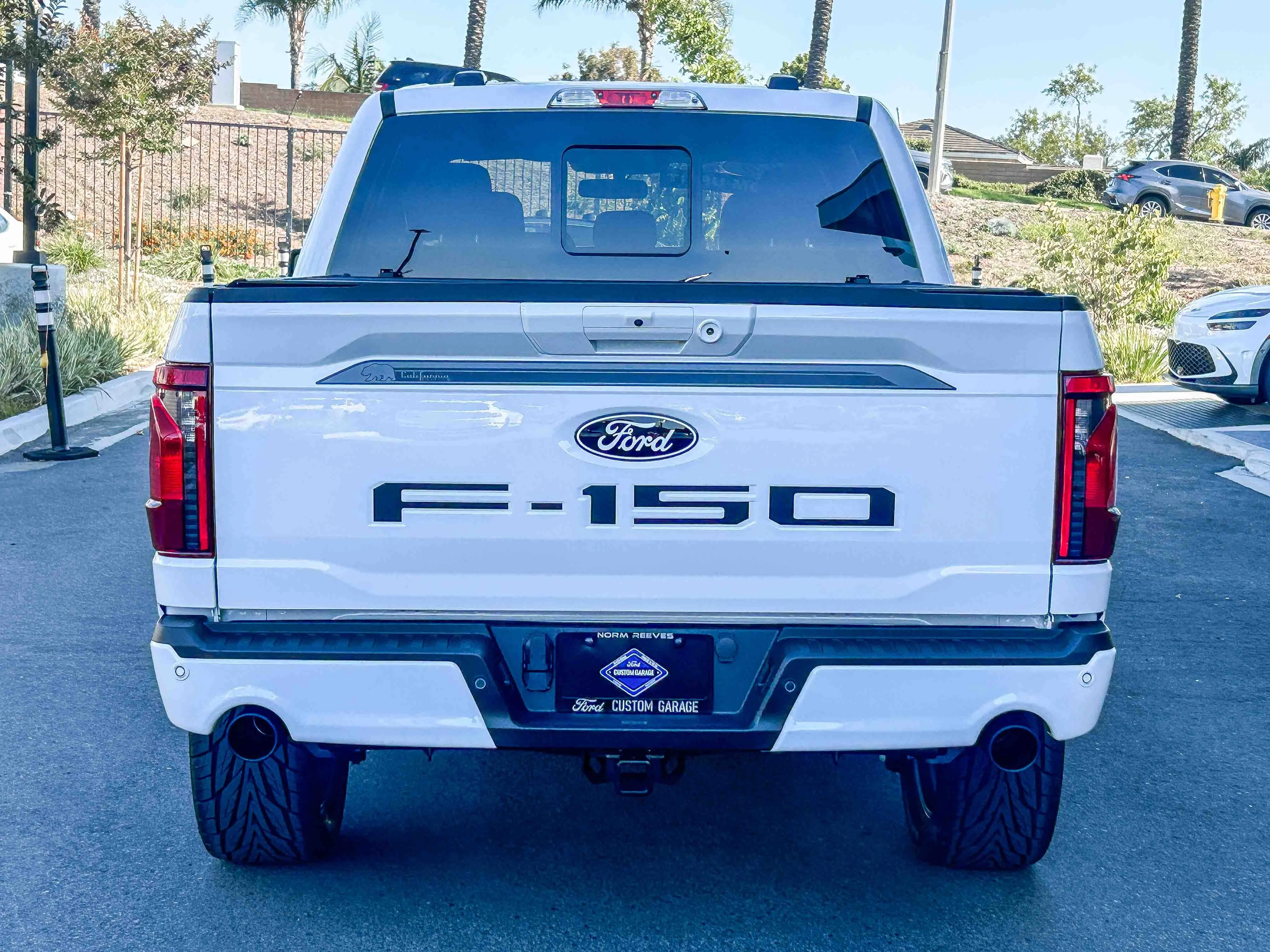 New 2026 Oxford White Ford XLT image 7