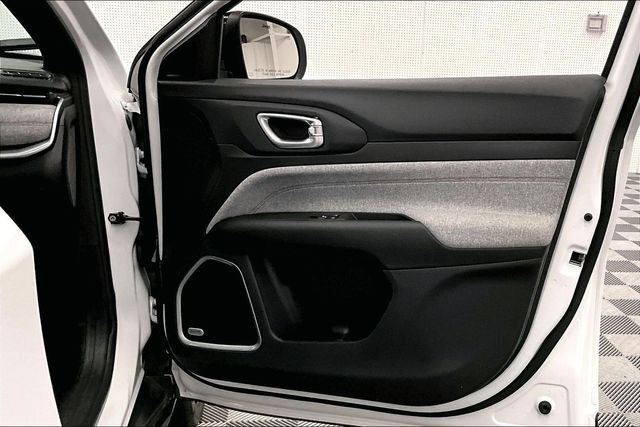 2023 Jeep Compass Latitude Lux - Photo 22