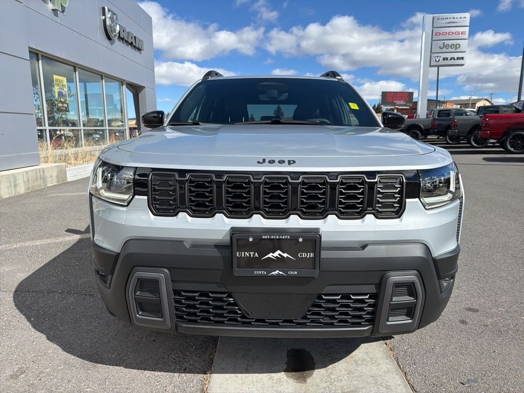 New 2026 Silver Zynith Clear-Coat Exterior Paint Jeep Limited image 9