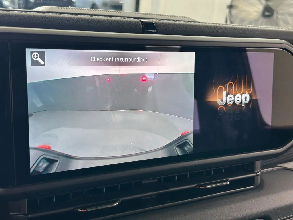 Used 2024 Anvil Clear Coat Jeep Mojave image 38