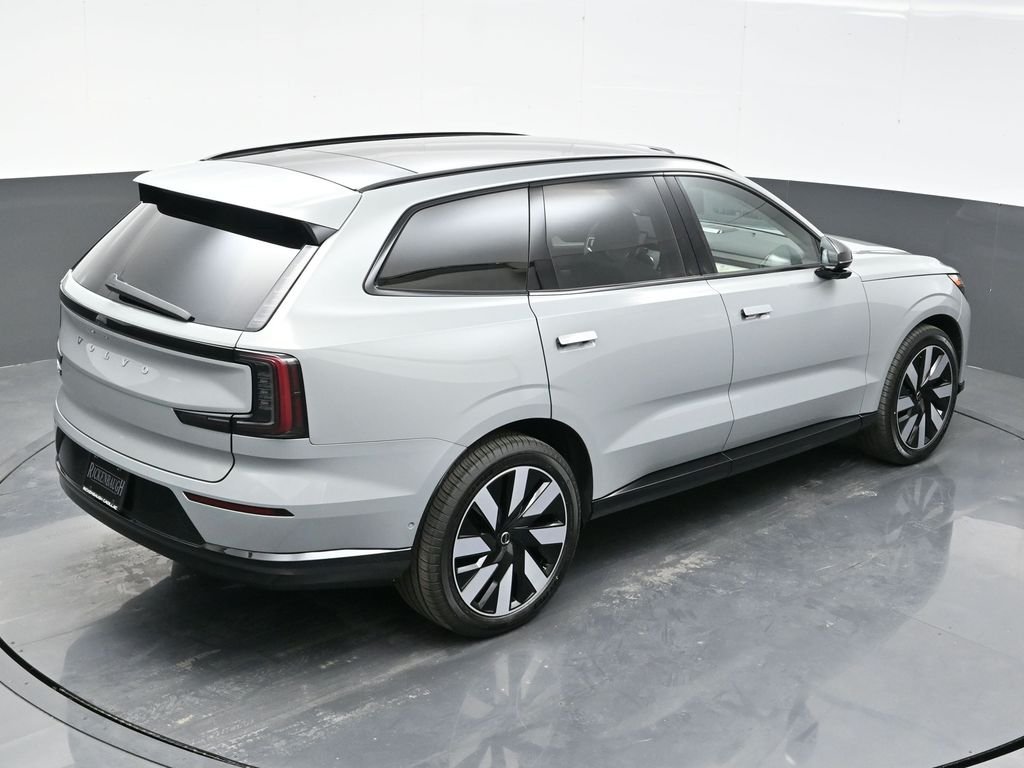 2025 Volvo EX90 Ultra - Photo 22