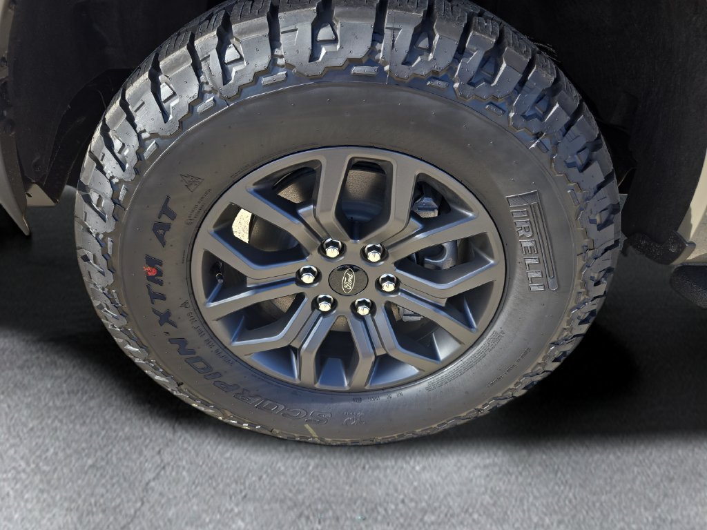 New 2026 Gray Ford Tremor image 36