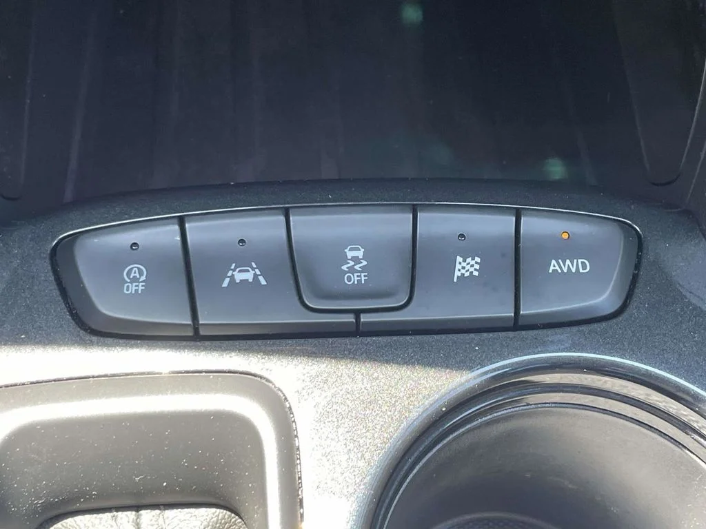 Used 2025 Gray Chevrolet LT image 39