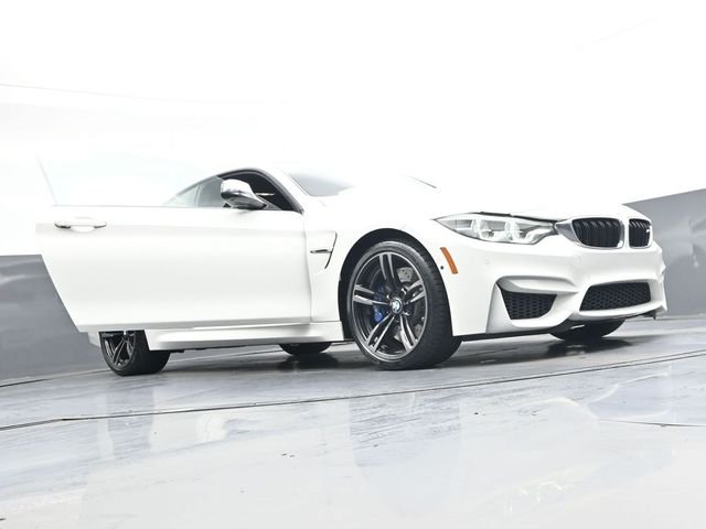 Used 2018 White BMW Base image 43